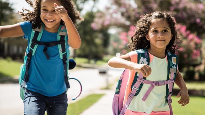 https://www.mayoclinichealthsystem.org/-/media/national-files/images/hometown-health/2021/two-kids-with-backpacks-running-to-school.jpg?sc_lang=en