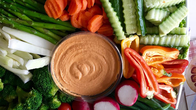 Cut veggies and hummus