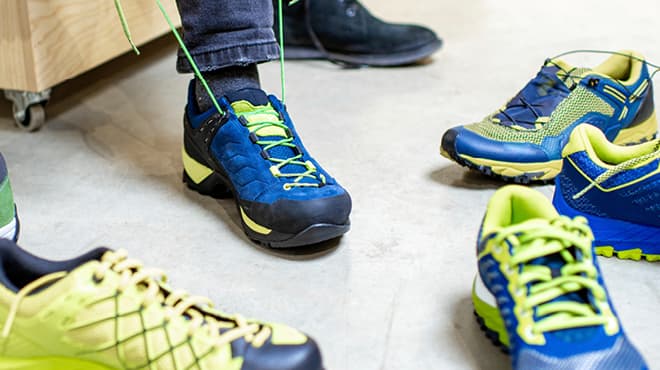 Walking Shoes vs Running Shoes: Shoe Comparison